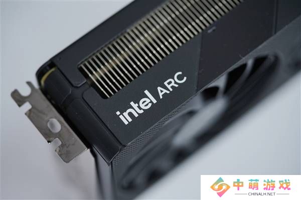 Intel锐炫B580显存升级至24GB，目标直指生产力市场而非游戏